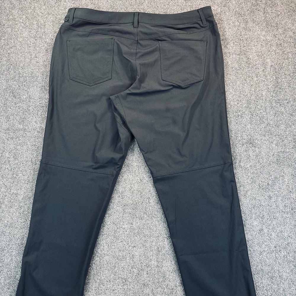 Lululemon Men's ABC Classic-Fit 5-Pocket Pant Warpstreme Men's 40 Charcoal Black - Picture 3 of 11